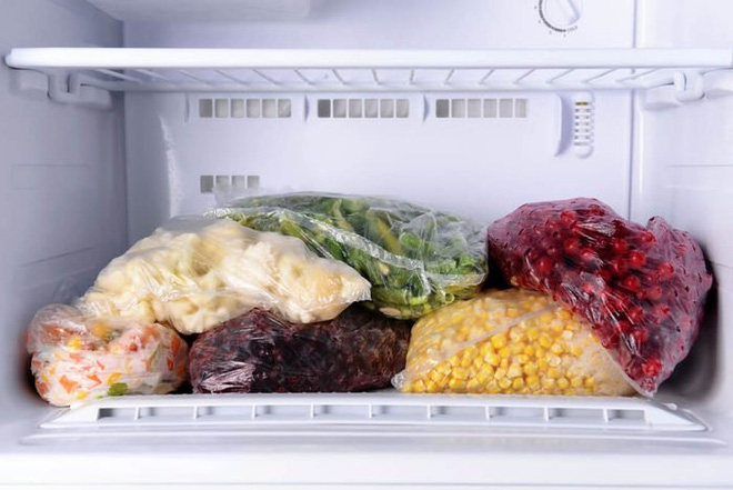 Tại sao tủ lạnh chỉ có đèn ở ngăn mát, còn ngăn đông thì không có