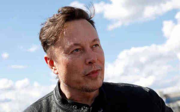 Elon Musk liên tục bán cổ phiếu Tesla không chỉ để nộp thuế mà là do túng thiếu tiền? - Ảnh 1.