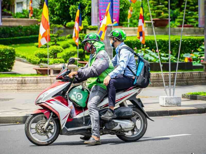 Xe ôm công nghệ chính thức hoạt động trở lại tại TP.HCM