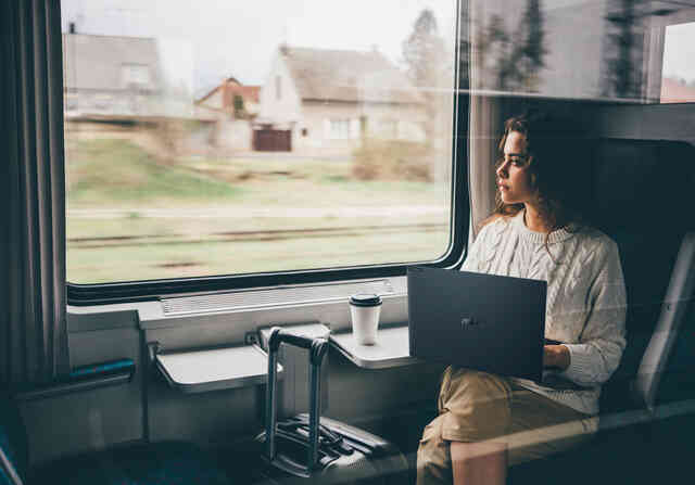 4 điểm trên ExpertBook B5 khiến giới văn phòng phải khao khát - Ảnh 2. 4 điểm trên ExpertBook B5 khiến giới văn phòng phải khao khát - Ảnh 2.
