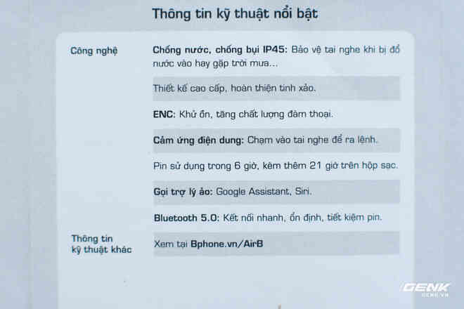 Tai nghe của AirB của BKAV có bản lề là một sợi dây cao su, thiết kế mà hiếm sản phẩm nào khác trên thế giới có được - Ảnh 4. Tai nghe của AirB của BKAV có bản lề là một sợi dây cao su, thiết kế mà hiếm sản phẩm nào khác trên thế giới có được - Ảnh 4.