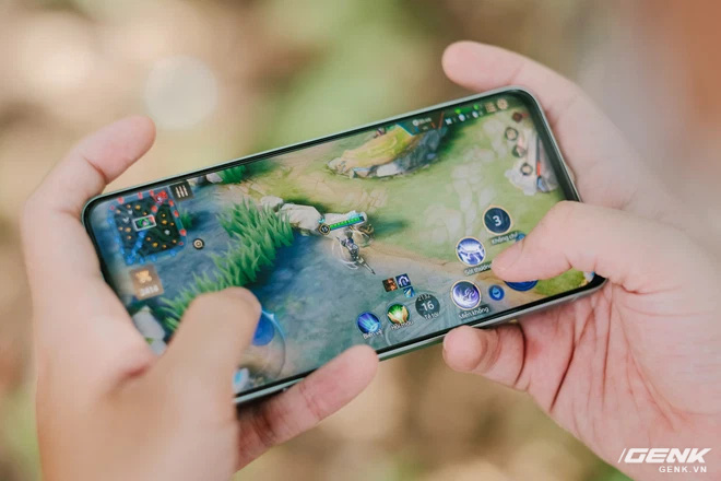 1 tuần trải nghiệm OPPO Reno6 5G, bạn có thể đọc để biết mình nên mua máy hay không - Ảnh 6. 1 tuần trải nghiệm OPPO Reno6 5G, bạn có thể đọc để biết mình nên mua máy hay không - Ảnh 6.