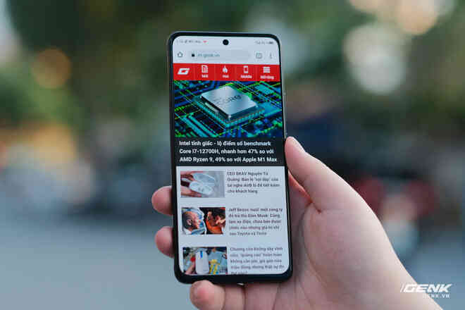Trên tay Red Magic 6R: Đã có bản chính hãng, Snapdragon 888 chiến game mượt nhưng giao diện chưa hoàn chỉnh, giá từ 15.5 triệu đồng - Ảnh 9. Trên tay Red Magic 6R: Đã có bản chính hãng, Snapdragon 888 chiến game mượt nhưng giao diện chưa hoàn chỉnh, giá từ 15.5 triệu đồng - Ảnh 9.
