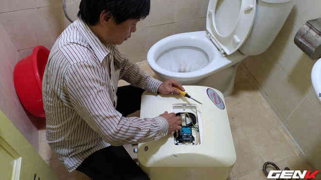 Suýt mất mạng vì nổ bình nóng lạnh dù đã lắp aptomat chống giật, công tắc thông minh đắt tiền - vậy phải làm sao??? - Ảnh 13. Suýt mất mạng vì nổ bình nóng lạnh dù đã lắp aptomat chống giật, công tắc thông minh đắt tiền - vậy phải làm sao??? - Ảnh 13.
