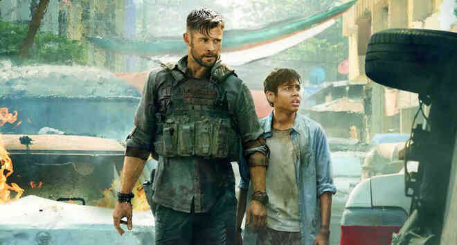 Top 10 phim điện ảnh và phim truyền hình ăn khách nhất mọi thời đại của Netflix - Ảnh 12. Top 10 phim điện ảnh và phim truyền hình ăn khách nhất mọi thời đại của Netflix - Ảnh 12.