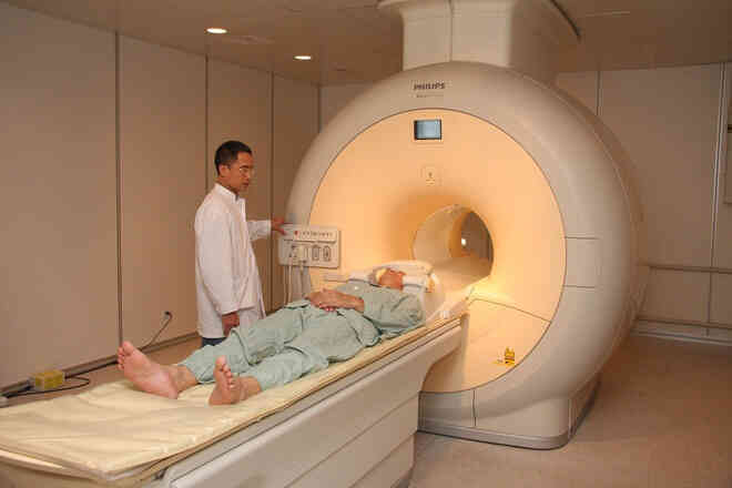 Từ trường mạnh cỡ nào có thể xé bạn ra thành từng hạt hạ nguyên tử? - Ảnh 4. Từ trường mạnh cỡ nào có thể xé bạn ra thành từng hạt hạ nguyên tử? - Ảnh 4.