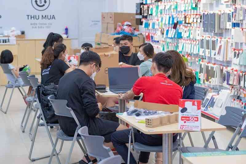 CellphoneS khai trương 12 cửa hàng Trung tâm Laptop - thiết bị nhà thông minh trên toàn quốc