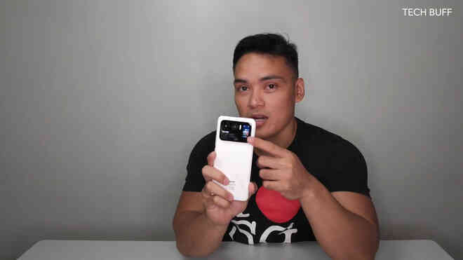 Đây là Xiaomi Mi 11 Ultra với thiết kế hai màn hình, camera zoom 120X