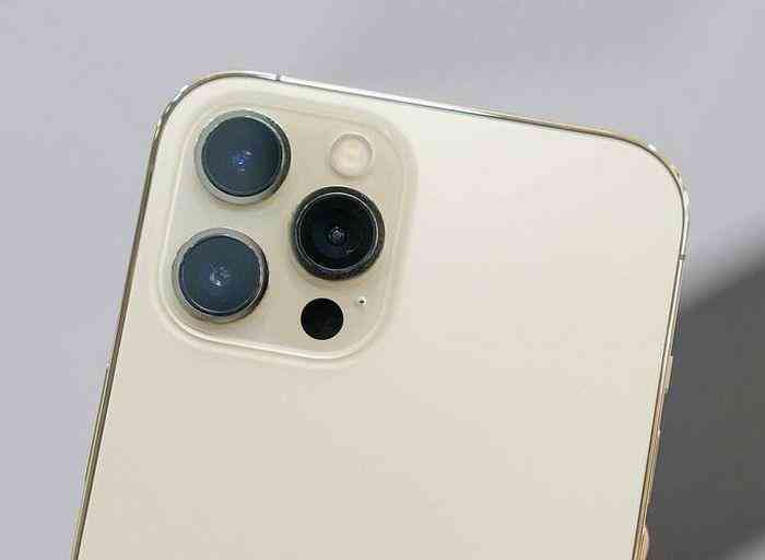 IPhone 13 sẽ được trang bi ống kính góc siêu rộng?