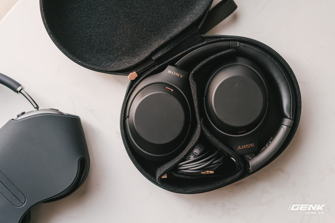 So găng Apple AirPods Max và Sony WH-1000Xm4: Tưởng giống nhau nhưng lại quá khác biệt - Ảnh 12. So găng Apple AirPods Max và Sony WH-1000Xm4: Tưởng giống nhau nhưng lại quá khác biệt - Ảnh 12.