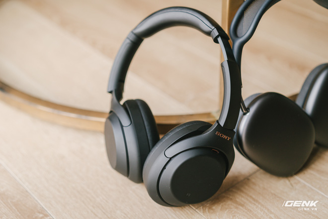 So găng Apple AirPods Max và Sony WH-1000Xm4: Tưởng giống nhau nhưng lại quá khác biệt - Ảnh 3. So găng Apple AirPods Max và Sony WH-1000Xm4: Tưởng giống nhau nhưng lại quá khác biệt - Ảnh 3.