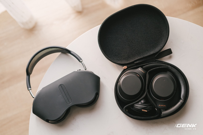 So găng Apple AirPods Max và Sony WH-1000Xm4: Tưởng giống nhau nhưng lại quá khác biệt - Ảnh 7. So găng Apple AirPods Max và Sony WH-1000Xm4: Tưởng giống nhau nhưng lại quá khác biệt - Ảnh 7.