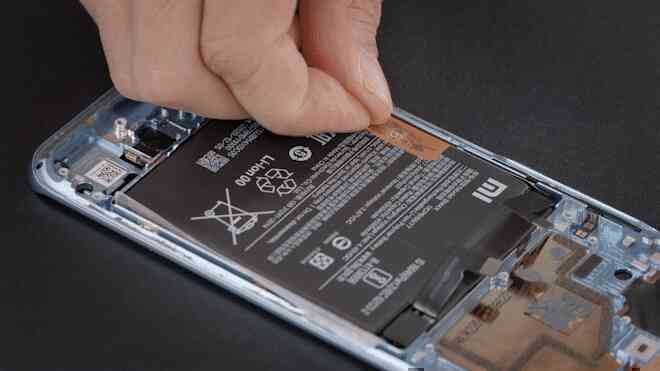 Xiaomi tự mình mổ bụng Mi 11, chứng minh chiếc máy này cực kỳ dễ sửa chữa