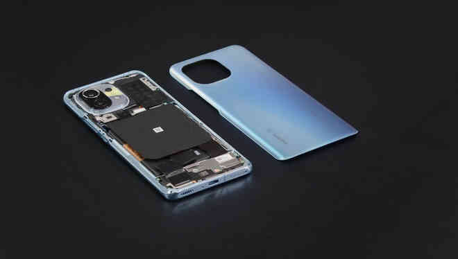 Xiaomi tự mình mổ bụng Mi 11, chứng minh chiếc máy này cực kỳ dễ sửa chữa - Ảnh 3. Xiaomi tự mình mổ bụng Mi 11, chứng minh chiếc máy này cực kỳ dễ sửa chữa - Ảnh 3.