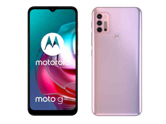 Motorola ra mắt hai smartphone giá rẻ mới: Kháng nước IP52, 4 camera sau, giá từ 4.2 triệu đồng - Ảnh 2. Motorola ra mắt hai smartphone giá rẻ mới: Kháng nước IP52, 4 camera sau, giá từ 4.2 triệu đồng - Ảnh 2.