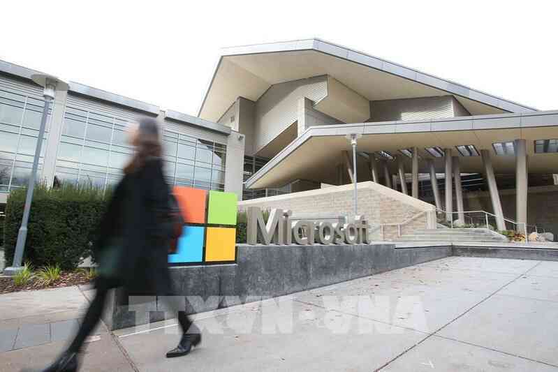 Microsoft ủng hộ siết chặt quy định với các nền tảng trực tuyến