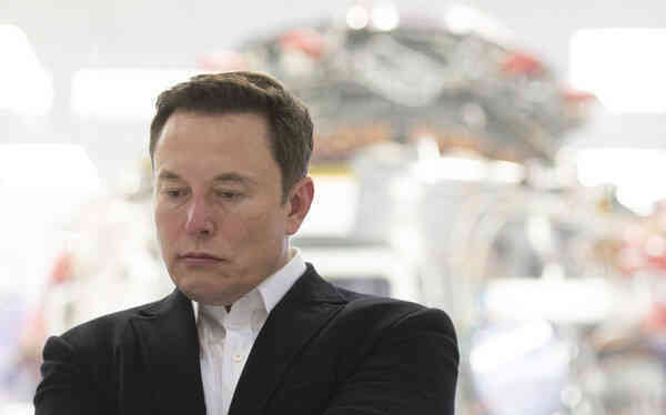 Cổ phiếu Tesla lao dốc suốt 3 tuần liên tiếp