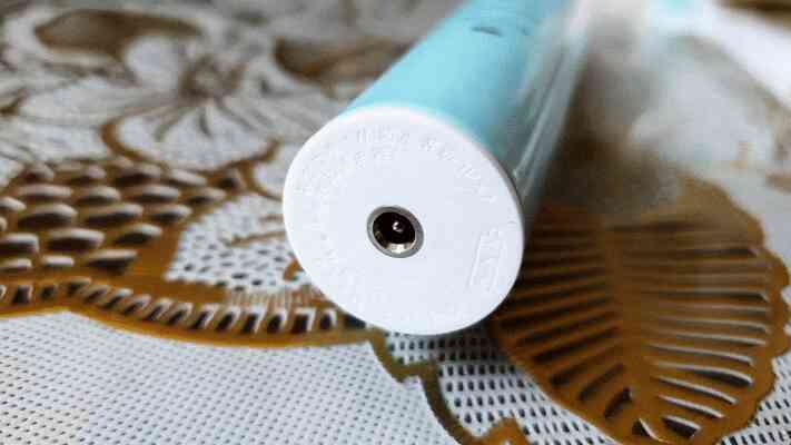 Chỉ 50k là mua được bàn chải điện nội địa Trung, chúng tôi đã thử và đây là kết quả - Ảnh 6. Chỉ 50k là mua được bàn chải điện nội địa Trung, chúng tôi đã thử và đây là kết quả - Ảnh 6.
