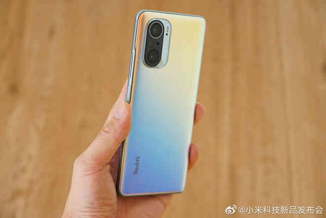 Cận cảnh Redmi K40: Thiết kế giống Mi 11, màn hình 120Hz, bỏ jack tai nghe, tặng kèm củ sạc 33W - Ảnh 15. Cận cảnh Redmi K40: Thiết kế giống Mi 11, màn hình 120Hz, bỏ jack tai nghe, tặng kèm củ sạc 33W - Ảnh 15.