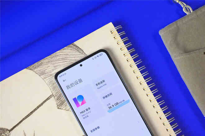 Cận cảnh Redmi K40: Thiết kế giống Mi 11, màn hình 120Hz, bỏ jack tai nghe, tặng kèm củ sạc 33W - Ảnh 9. Cận cảnh Redmi K40: Thiết kế giống Mi 11, màn hình 120Hz, bỏ jack tai nghe, tặng kèm củ sạc 33W - Ảnh 9.