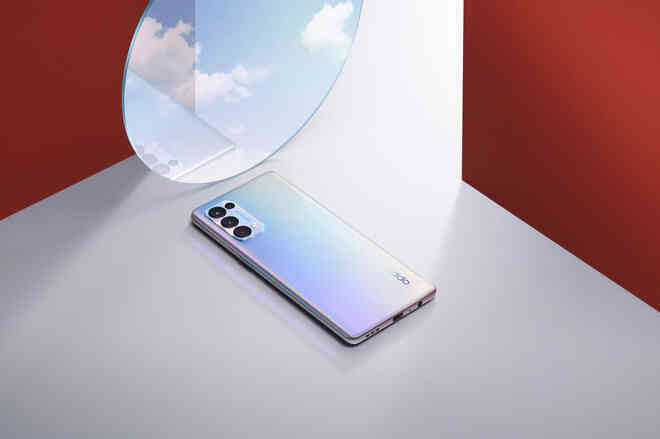 OPPO Reno5 5G chính thức ra mắt tại Việt Nam với giá 11.9 triệu đồng - Ảnh 2. OPPO Reno5 5G chính thức ra mắt tại Việt Nam với giá 11.9 triệu đồng - Ảnh 2.