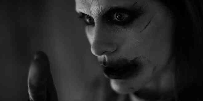 Soi Joker của Justice League: Đổi giọng, che hình xăm để lột xác từ trong ra ngoài - Ảnh 2. Soi Joker của Justice League: Đổi giọng, che hình xăm để lột xác từ trong ra ngoài - Ảnh 2.