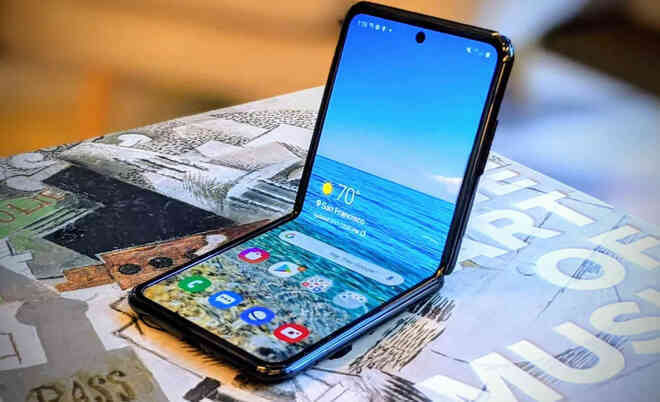 Samsung giảm giá Galaxy Z Flip 5G giúp người dùng có cơ hội tiếp cận gần hơn với smartphone màn hình gập - Ảnh 1.
