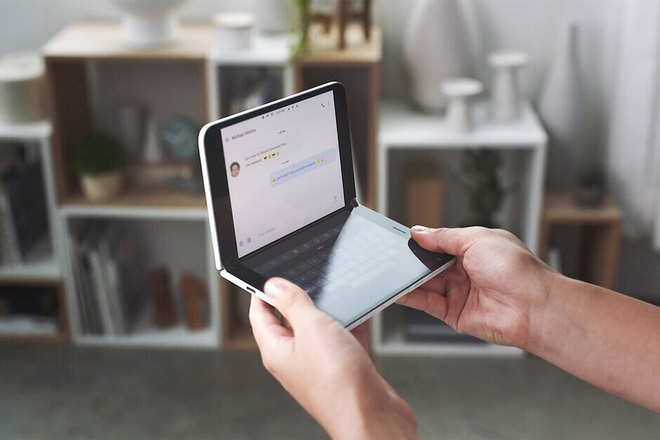 Microsoft tiết lộ sẽ ra mắt Surface Duo 2, có nhiều nâng cấp đáng kể - Ảnh 1. Microsoft tiết lộ sẽ ra mắt Surface Duo 2, có nhiều nâng cấp đáng kể - Ảnh 1.