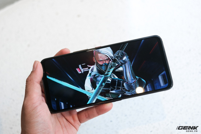 Mở hộp điện thoại Pay-to-win ROG Phone 5: Cứ Qualcomm Snapdragon 888 5G cùng 16GB RAM mà chiến! - Ảnh 7. Mở hộp điện thoại Pay-to-win ROG Phone 5: Cứ Qualcomm Snapdragon 888 5G cùng 16GB RAM mà chiến! - Ảnh 7.