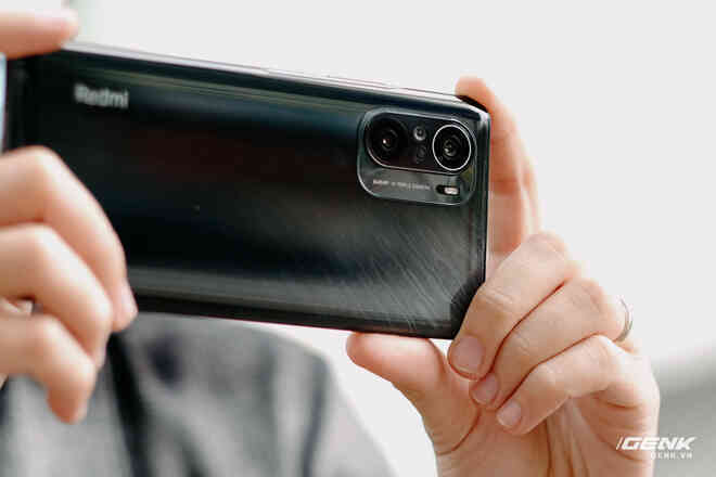Trên tay Redmi K40 Pro tại VN: Phiên bản giá rẻ của Mi 11, chip Snapdragon 888, giá 10.7 triệu đồng - Ảnh 5. Trên tay Redmi K40 Pro tại VN: Phiên bản giá rẻ của Mi 11, chip Snapdragon 888, giá 10.7 triệu đồng - Ảnh 5.