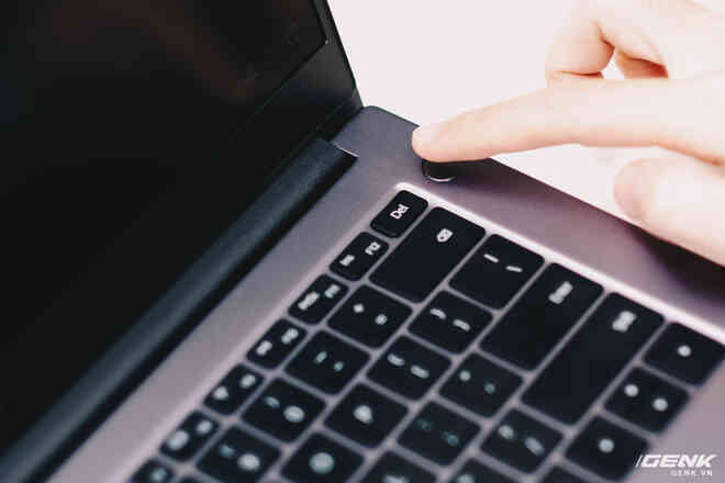 Đánh giá Huawei MateBook D14: Sơn tốt, nhưng cần cải thiện gỗ mới xứng tầm - Ảnh 8. Đánh giá Huawei MateBook D14: Sơn tốt, nhưng cần cải thiện gỗ mới xứng tầm - Ảnh 8.