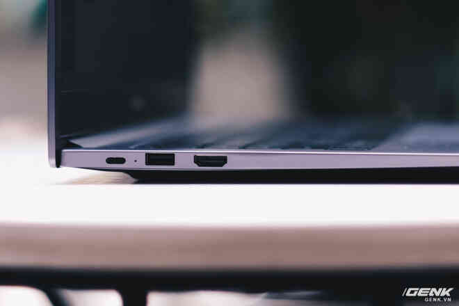 Đánh giá Huawei MateBook D14: Sơn tốt, nhưng cần cải thiện gỗ mới xứng tầm - Ảnh 9. Đánh giá Huawei MateBook D14: Sơn tốt, nhưng cần cải thiện gỗ mới xứng tầm - Ảnh 9.