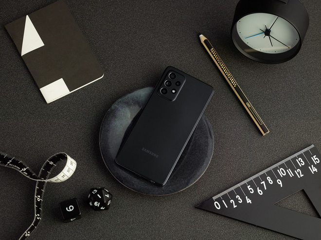 Galaxy A series 2021 chính thức ra mắt: Màn hình AMOLED 90Hz/120Hz, Snapdragon 720G/750G, có 5G, chống nước IP67, giá từ 9.29 triệu đồng - Ảnh 7. Galaxy A series 2021 chính thức ra mắt: Màn hình AMOLED 90Hz/120Hz, Snapdragon 720G/750G, có 5G, chống nước IP67, giá từ 9.29 triệu đồng - Ảnh 7.