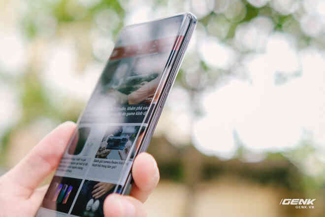 Trên tay Xiaomi Mi 10S: Thiết kế giống Mi 10 Ultra nhưng nội thất giống Redmi K40, giá 12.8 triệu đồng - Ảnh 8. Trên tay Xiaomi Mi 10S: Thiết kế giống Mi 10 Ultra nhưng nội thất giống Redmi K40, giá 12.8 triệu đồng - Ảnh 8.