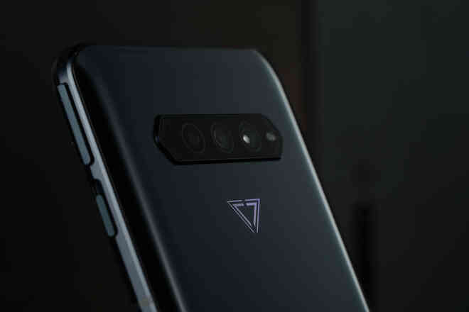 Black Shark 4 ra mắt: Màn hình 144Hz, Snapdragon 870/888, giá từ 8.9 triệu đồng - Ảnh 5. Black Shark 4 ra mắt: Màn hình 144Hz, Snapdragon 870/888, giá từ 8.9 triệu đồng - Ảnh 5.