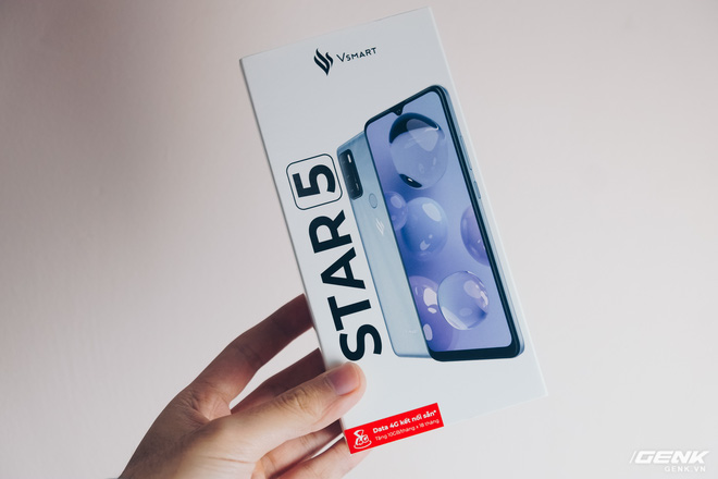 Trên tay Vsmart Star 5: Smartphone duy nhất trong tầm giá có eSIM kèm gói 4G miễn phí