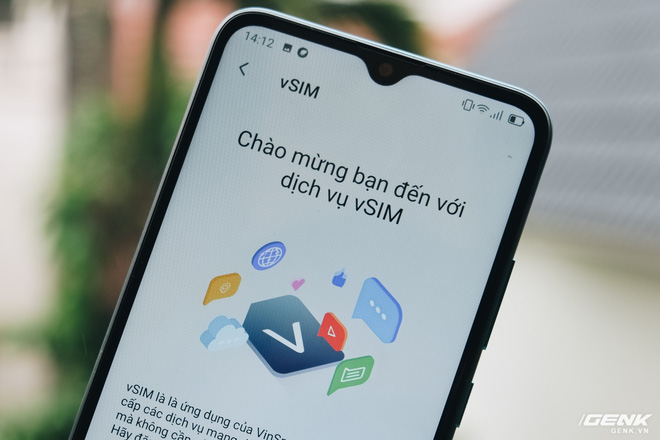 Trên tay Vsmart Star 5: Smartphone duy nhất trong tầm giá có eSIM kèm gói 4G miễn phí - Ảnh 13. Trên tay Vsmart Star 5: Smartphone duy nhất trong tầm giá có eSIM kèm gói 4G miễn phí - Ảnh 13.