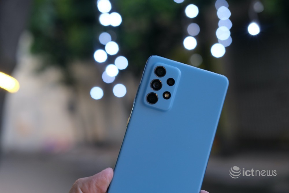 Cận cảnh Galaxy A72: Thêm khả năng chống nước, camera 64MP