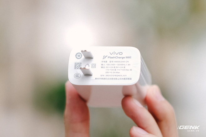Trên tay iQOO Neo5 tại VN: Đối thủ cạnh tranh của Redmi K40, tập trung vào gaming, giá 9.9 triệu đồng - Ảnh 2. Trên tay iQOO Neo5 tại VN: Đối thủ cạnh tranh của Redmi K40, tập trung vào gaming, giá 9.9 triệu đồng - Ảnh 2.