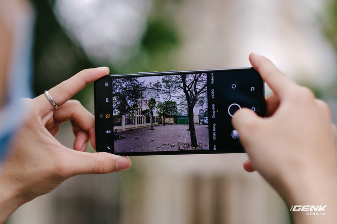 Trên tay iQOO Neo5 tại VN: Đối thủ cạnh tranh của Redmi K40, tập trung vào gaming, giá 9.9 triệu đồng - Ảnh 8. Trên tay iQOO Neo5 tại VN: Đối thủ cạnh tranh của Redmi K40, tập trung vào gaming, giá 9.9 triệu đồng - Ảnh 8.