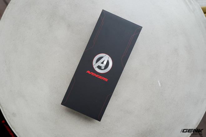 Trên tay OPPO Reno5 phiên bản Marvel Edition đặc biệt: Giá 9.7 triệu, bán giới hạn chỉ 2000 chiếc