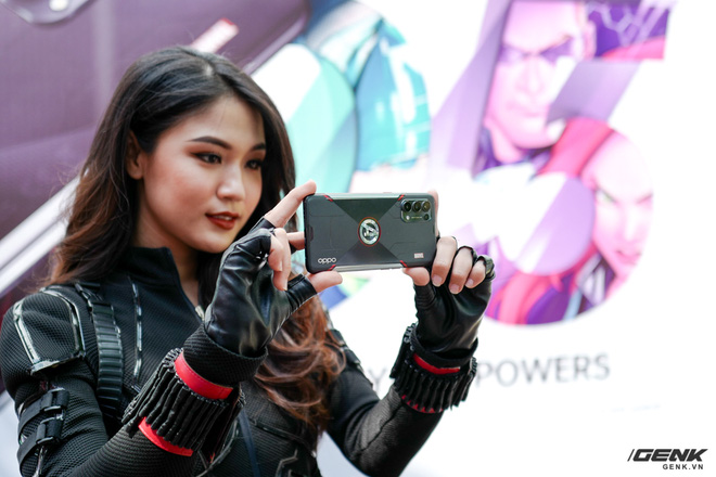 Trên tay OPPO Reno5 phiên bản Marvel Edition đặc biệt: Giá 9.7 triệu, bán giới hạn chỉ 2000 chiếc - Ảnh 16. Trên tay OPPO Reno5 phiên bản Marvel Edition đặc biệt: Giá 9.7 triệu, bán giới hạn chỉ 2000 chiếc - Ảnh 16.