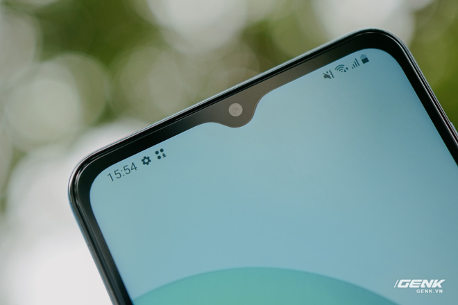 Trên tay Galaxy A02: Smartphone giá rất rẻ, pin rất trâu của Samsung - Ảnh 8. Trên tay Galaxy A02: Smartphone giá rất rẻ, pin rất trâu của Samsung - Ảnh 8.