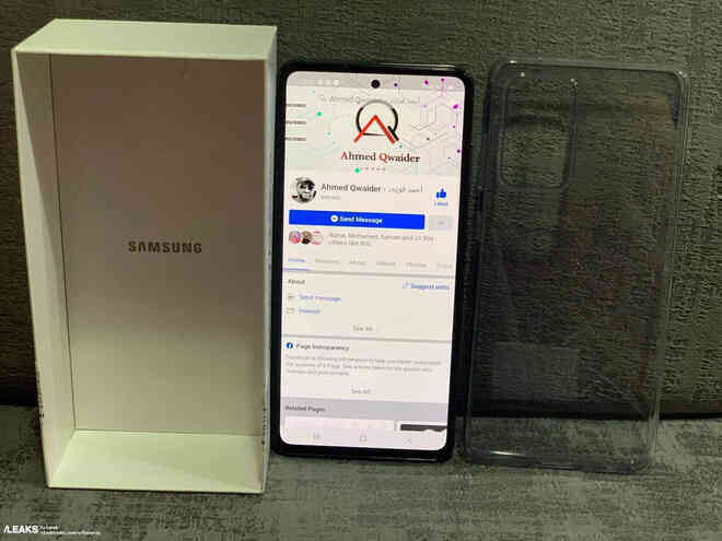 Galaxy A52 lộ ảnh thực tế: Mặt lưng nhám, camera lồi, phụ kiện đầy đủ - Ảnh 3. Galaxy A52 lộ ảnh thực tế: Mặt lưng nhám, camera lồi, phụ kiện đầy đủ - Ảnh 3.