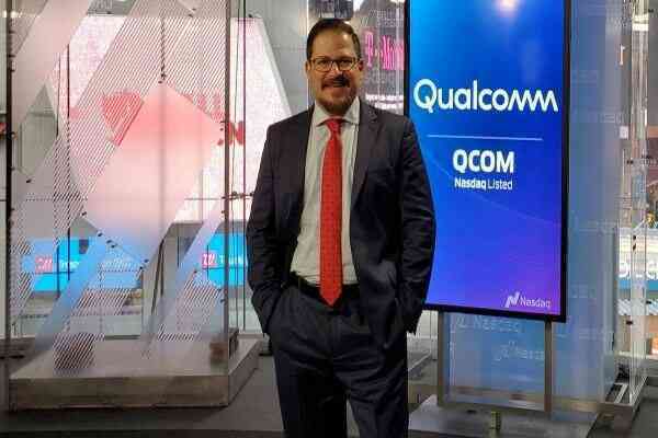 Trắng đêm vì thiếu chip, CEO Qualcomm vẫn chọn đứng ngoài cuộc chơi?
