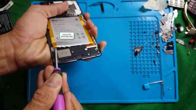 Đây là chiếc Bphone đầu tiên trên thế giới phát nổ, nhưng lỗi không đến từ BKAV - Ảnh 3. Đây là chiếc Bphone đầu tiên trên thế giới phát nổ, nhưng lỗi không đến từ BKAV - Ảnh 3.