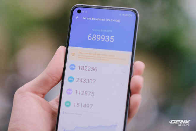 Trên tay Realme GT Neo: Màn hình AMOLED 120Hz, chip Dimensity 1200, sạc nhanh 50W, giá chưa đến 7 triệu đồng - Ảnh 13. Trên tay Realme GT Neo: Màn hình AMOLED 120Hz, chip Dimensity 1200, sạc nhanh 50W, giá chưa đến 7 triệu đồng - Ảnh 13.