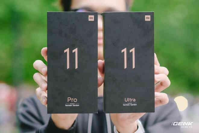Trên tay Xiaomi Mi 11 Pro và Mi 11 Ultra: Nâng cấp chính về camera và sạc nhanh, bản Ultra có 2 màn hình cực chất, giá từ 20 triệu đồng