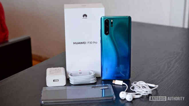 Huawei sẽ dừng tặng kèm cục sạc trong hộp máy nhưng nguyên nhân đằng sau quyết định này thật bất ngờ