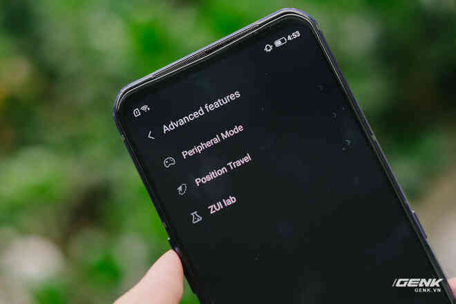 Trên tay máy chơi game Lenovo Legion Phone Duel 2 tại VN: Thiết kế độc lạ, camera selfie thò thụt, có 2 quạt tản nhiệt, 2 cổng sạc, giá chỉ từ 13.8 triệu đồng - Ảnh 23. Trên tay máy chơi game Lenovo Legion Phone Duel 2 tại VN: Thiết kế độc lạ, camera selfie thò thụt, có 2 quạt tản nhiệt, 2 cổng sạc, giá chỉ từ 13.8 triệu đồng - Ảnh 23.